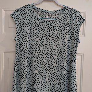 Elle Women's short sleeved medium top